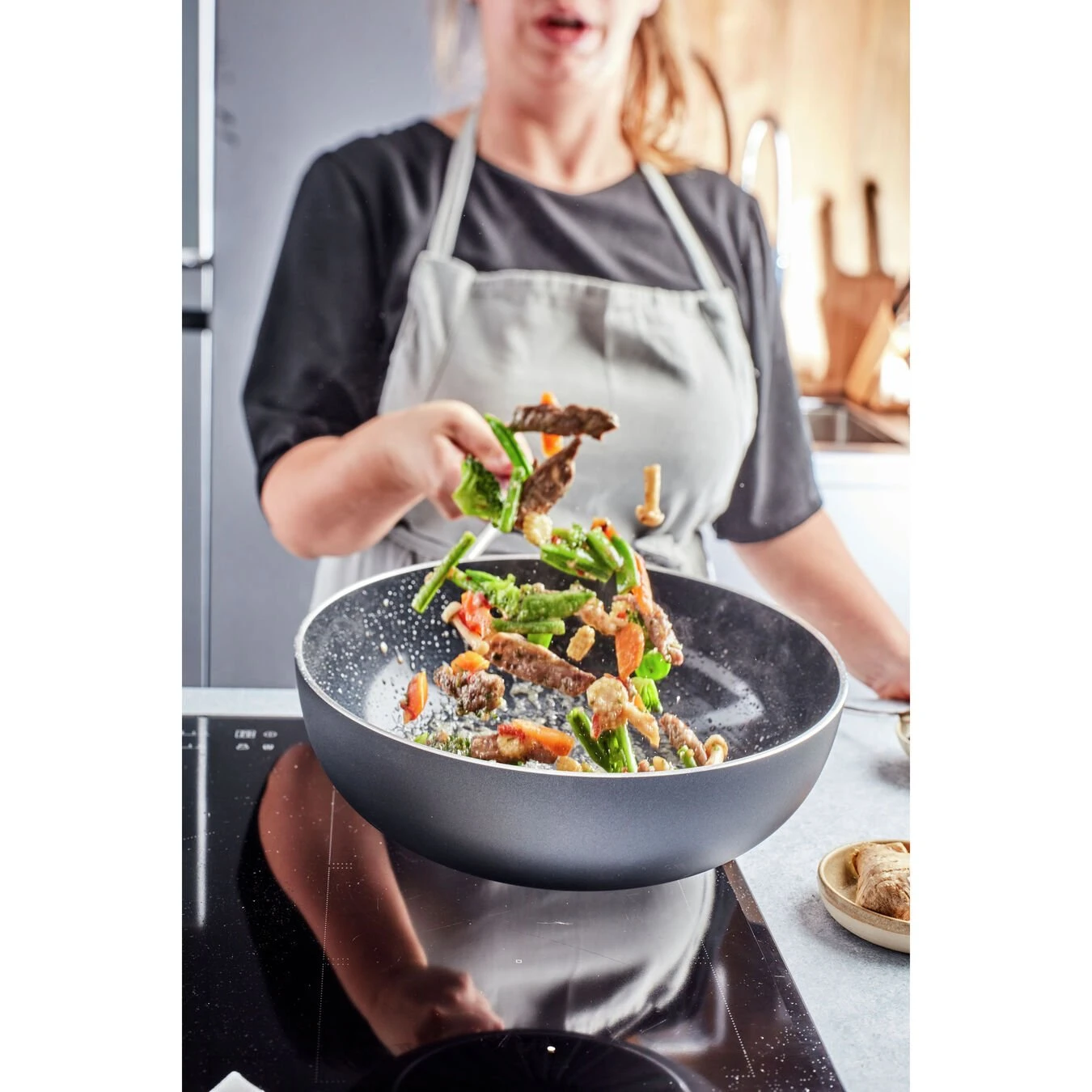 Demeyere Wok Vlakke Bodem Ceraforce 28 Cm 8 Demeyere Wok Vlakke Bodem Ceraforce 28 Cm - Afbeelding 6